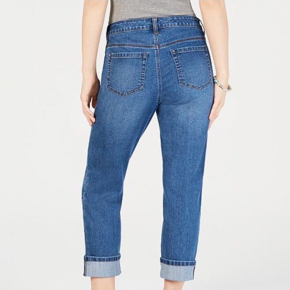 NWTS Style & Co Medium Wash Womens Curvy Capris Size 4(A1)